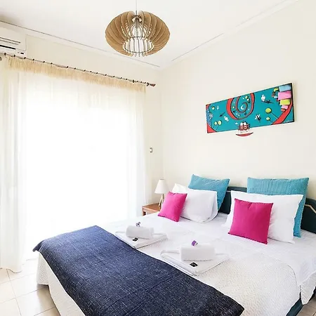 Sweet With Spectacular Sea View